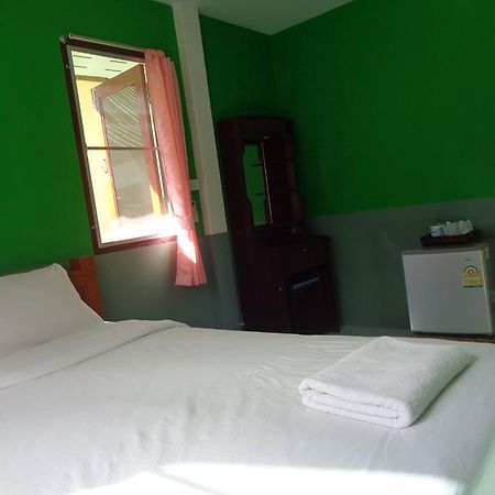 Sarm Mork Guest House 매홍손 외부 사진