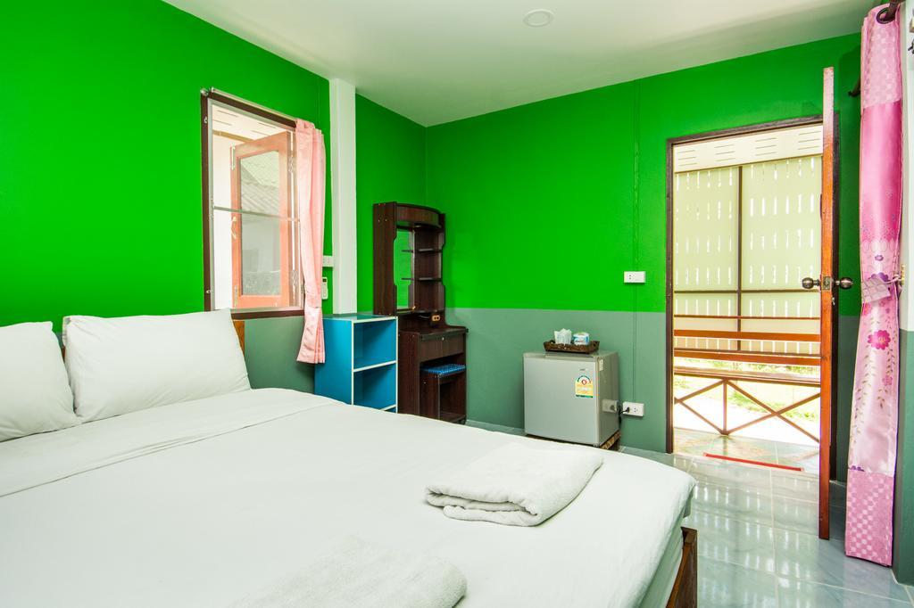 Sarm Mork Guest House 매홍손 외부 사진