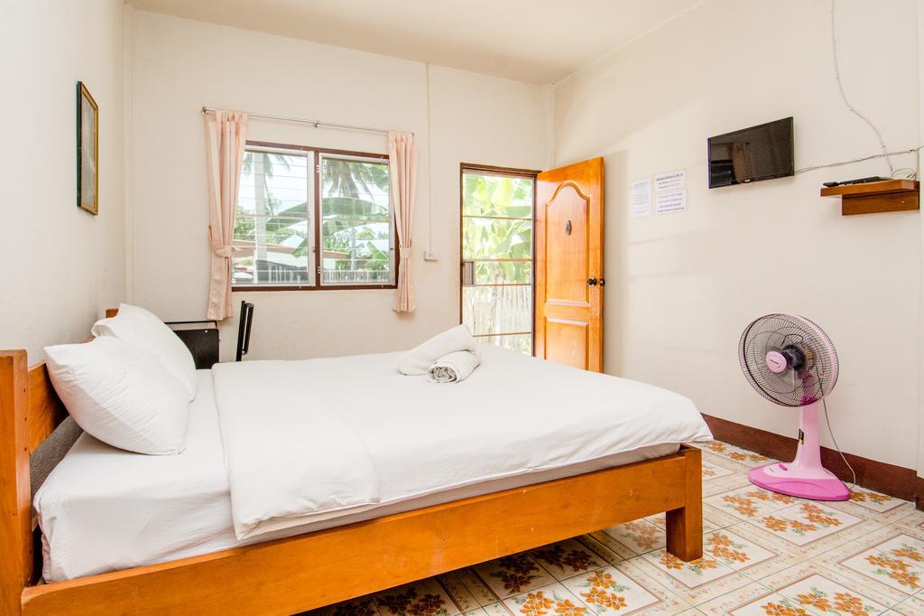 Sarm Mork Guest House 매홍손 외부 사진