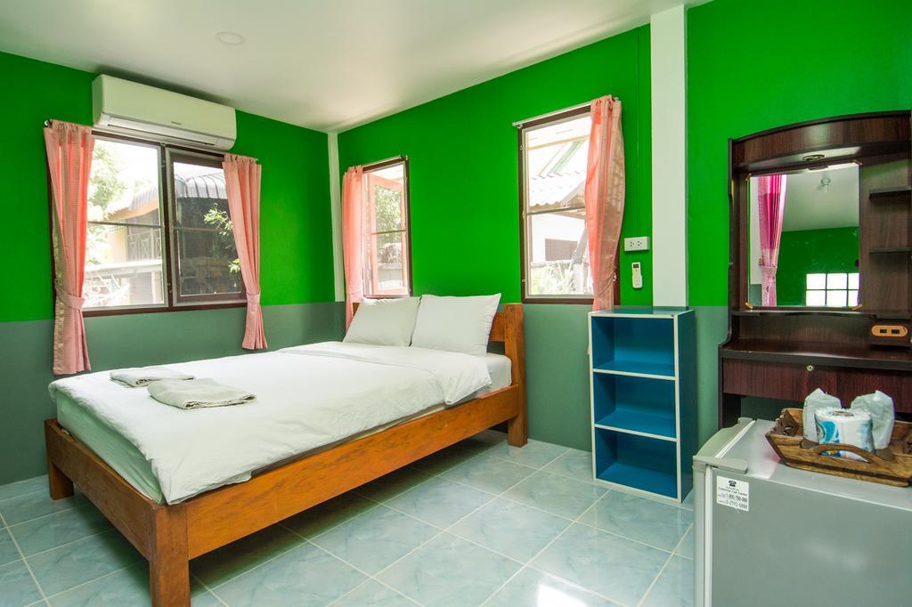 Sarm Mork Guest House 매홍손 외부 사진