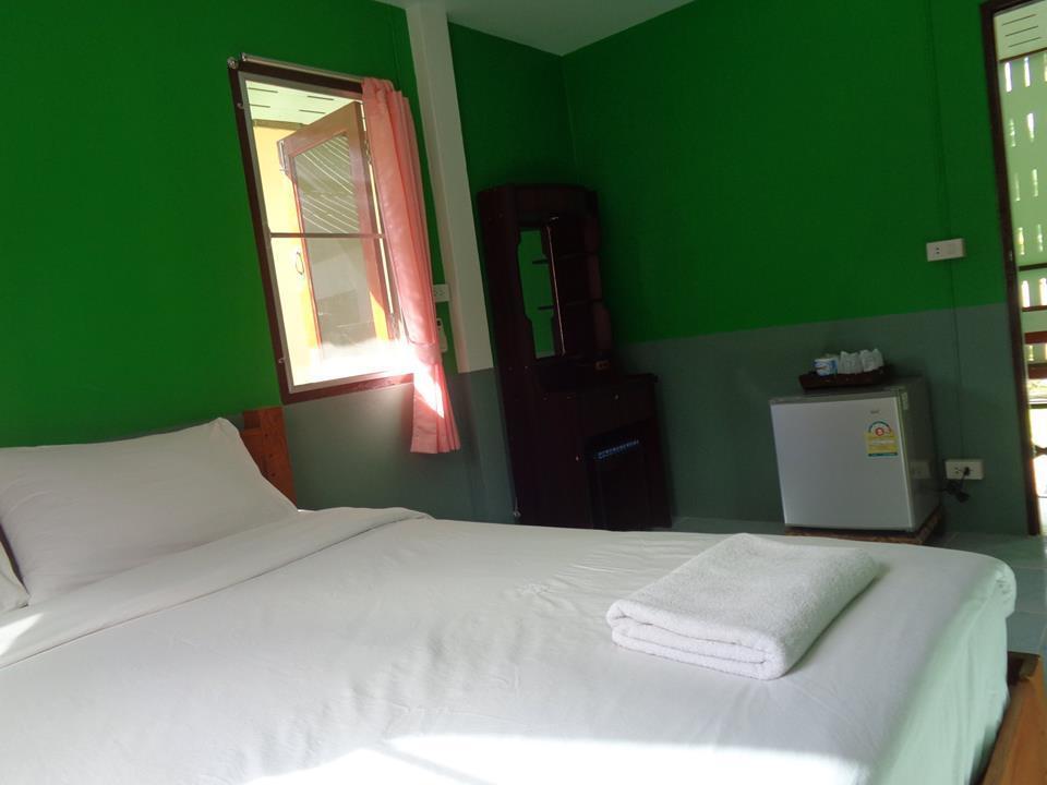 Sarm Mork Guest House 매홍손 외부 사진