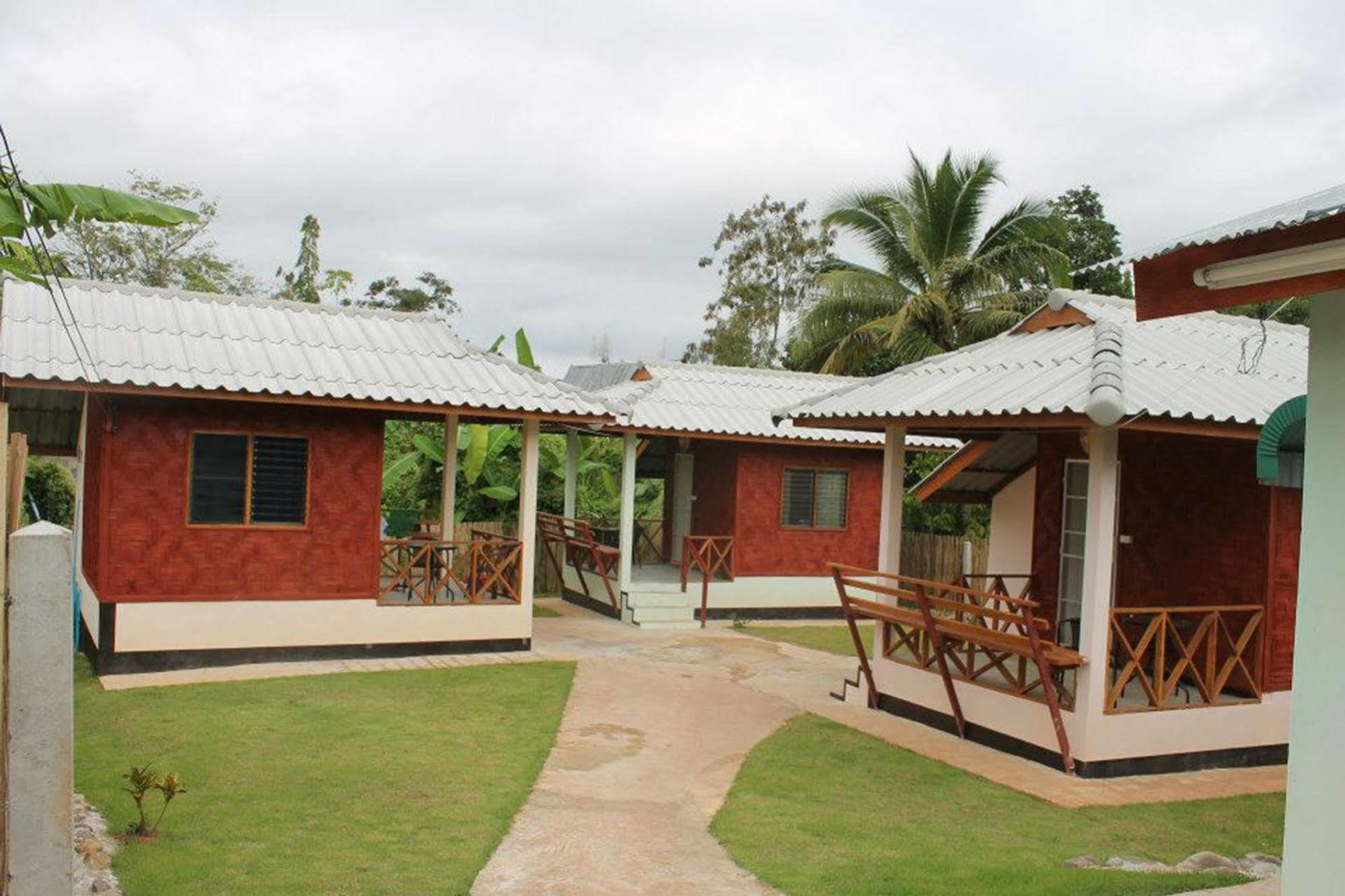 Sarm Mork Guest House 매홍손 외부 사진